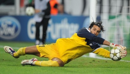 开云体育app-卡拉斯科彻底打爆防线，巴西关键战突围英格兰