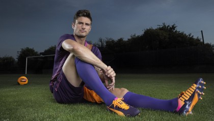 开云体育-76人对阵活塞，霍勒迪的巨星价值，在沉默中照亮费城