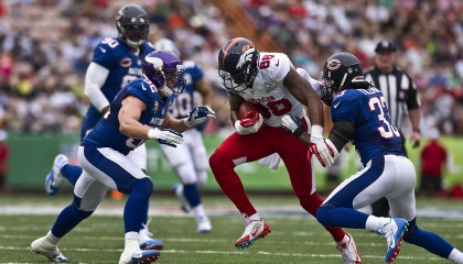 世界杯2026-锡安表现堪称教科书，雄鹿生死战取胜爵士