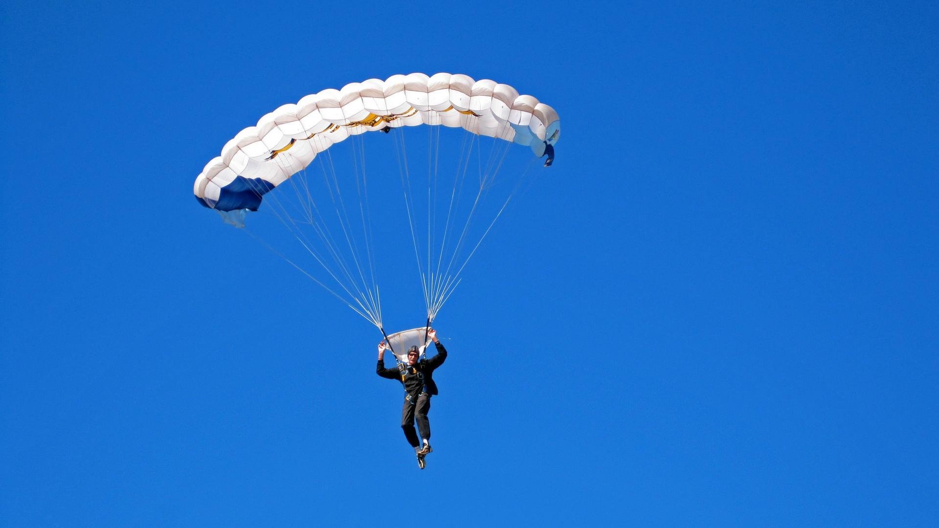 萨内的铁血锁链，法国防线如何用一个人的专注绞杀委内瑞拉