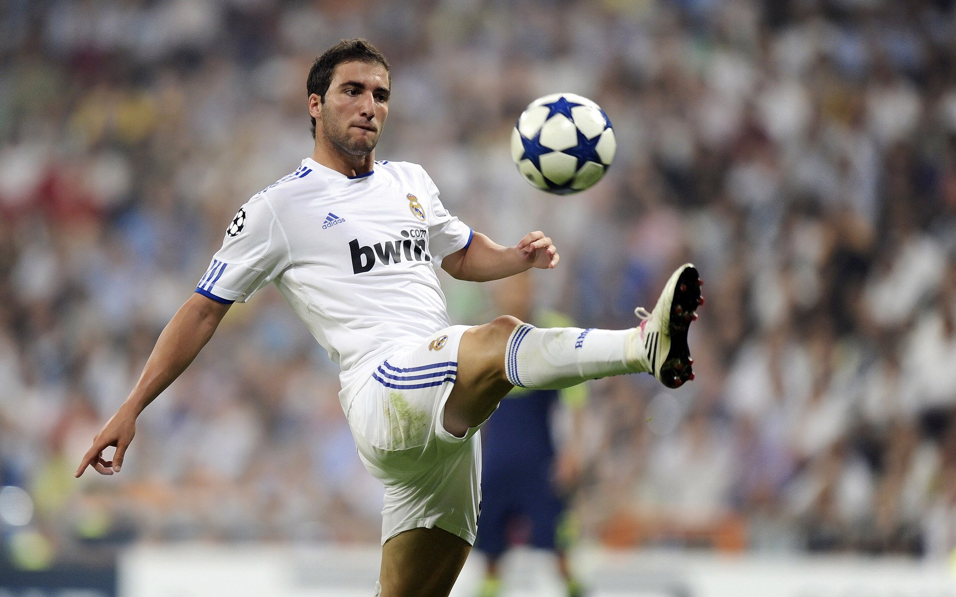 曼城淘汰冰岛，恩佐成为关键先生，一个错误引发的足球革命